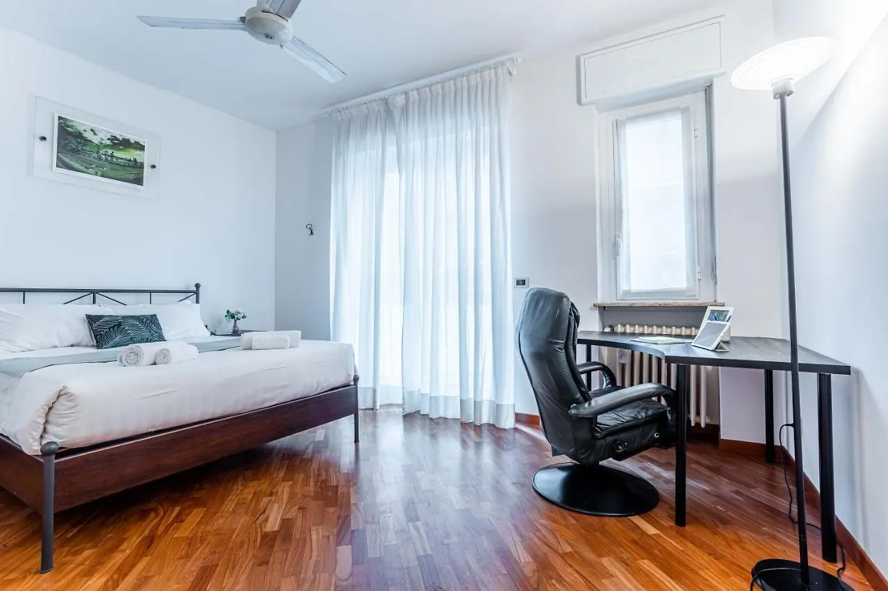 Appartamento Joivy Lovely And Inviting Flat With Balcony Milano